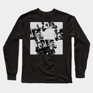 Eldrich Creepy Glitch Art Abstract Glitchcore Black and White Long Sleeve T-Shirt